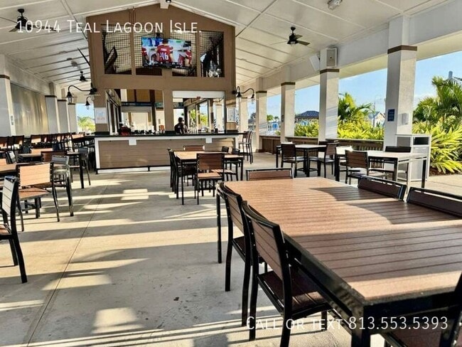 Building Photo - 10944 Teal Lagoon Isle