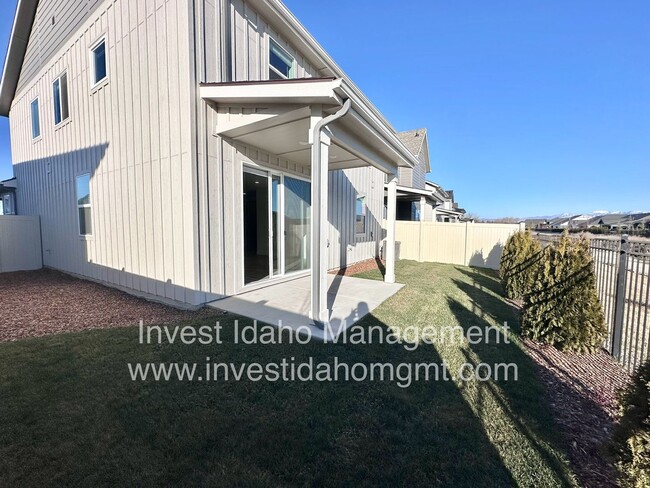 Building Photo - Beautiful Brand New Luxury Townhome availa...