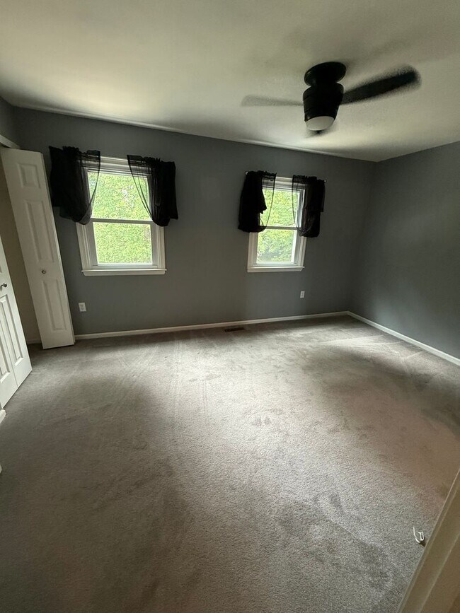 Building Photo - 2 Bed / 1.5 Bath Doylestown Townhome