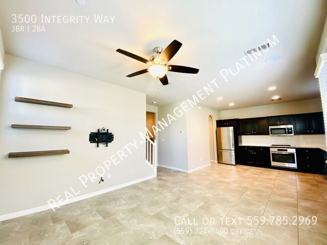 Building Photo - $2,195 Dewolf & Barstow, 3 Bedroom $500 MO...