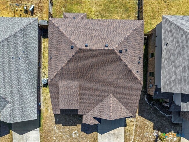 Building Photo - 1602 Gigante Dr