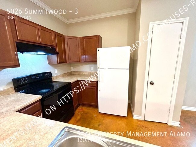 Building Photo - 5026 Summitwood-3
