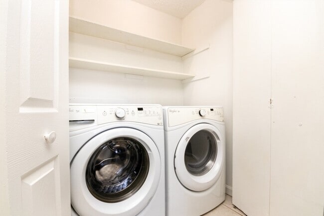 Building Photo - 71 Norton St