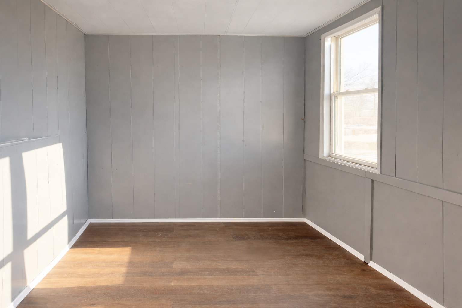 Building Photo - 1539 W 71st St