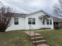 Building Photo - 2121 S Kentucky Ave