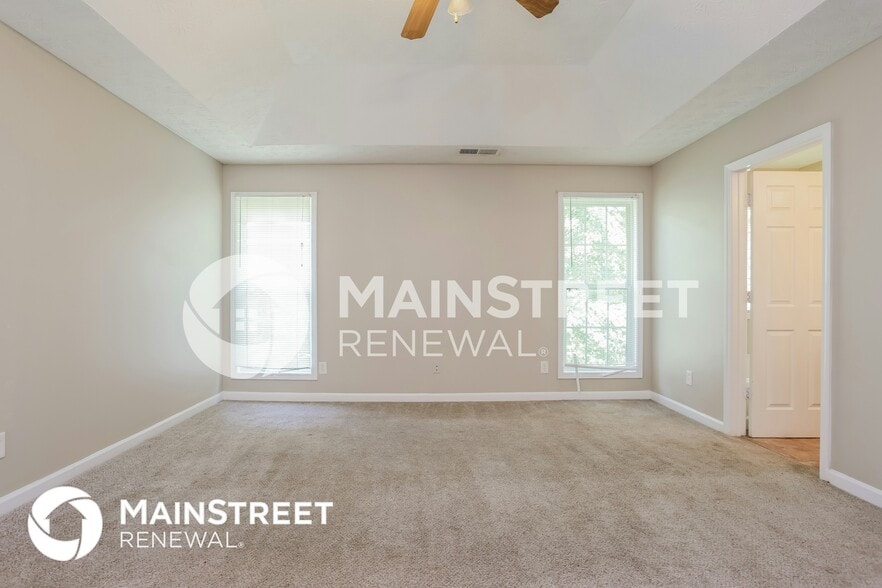 Building Photo - 3909 Riverside Pkwy