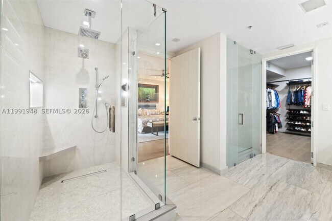 Building Photo - 13633 Deering Bay Dr