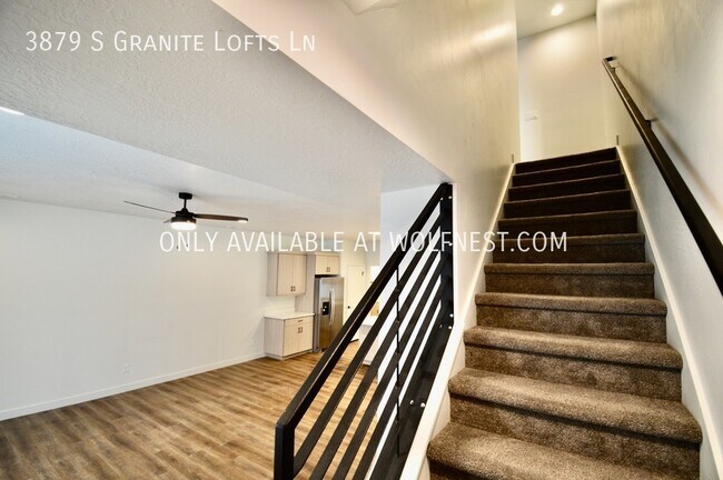 Building Photo - 3879 Granite Lofts Ln