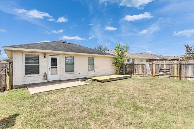 Building Photo - 12420 Sky Harbor Dr