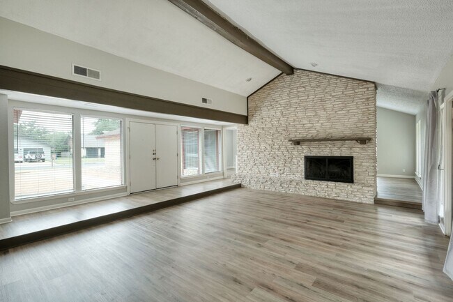 Building Photo - 7006 Greenock St