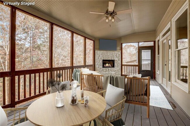Building Photo - 128 Gold Springs Ct