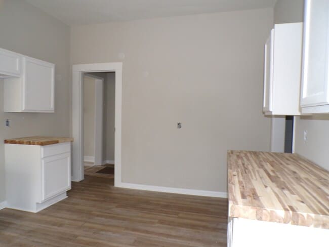 Building Photo - 3314 Avenue C