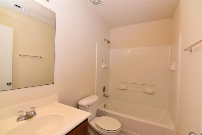 Building Photo - 21319 Finbury Oaks Ln