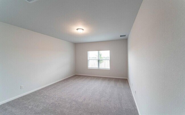 Building Photo - 101 Copper Lily Dr
