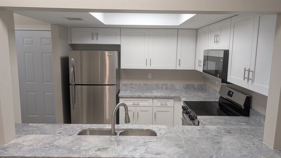 Building Photo - 101 Sagebrush Dr