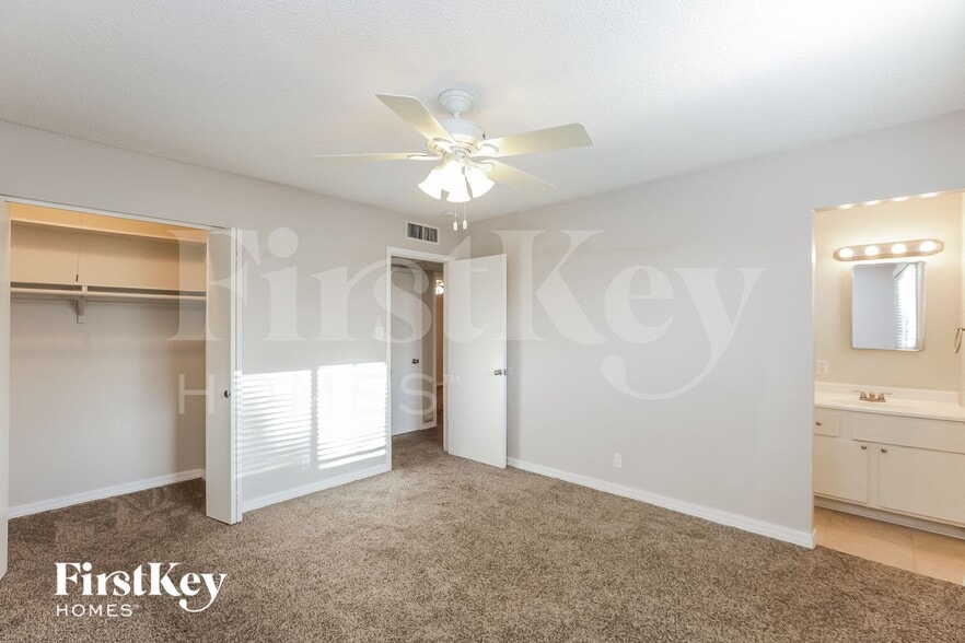 Building Photo - 1321 S Beck Ave