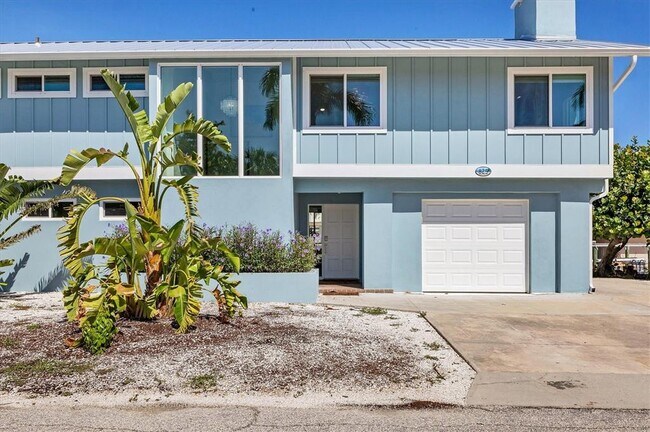 Building Photo - 825 Tarawitt Dr