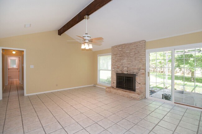 Building Photo - Single Story, Energy Efficient Home - Move...