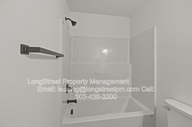 Building Photo - 822 S 19th St