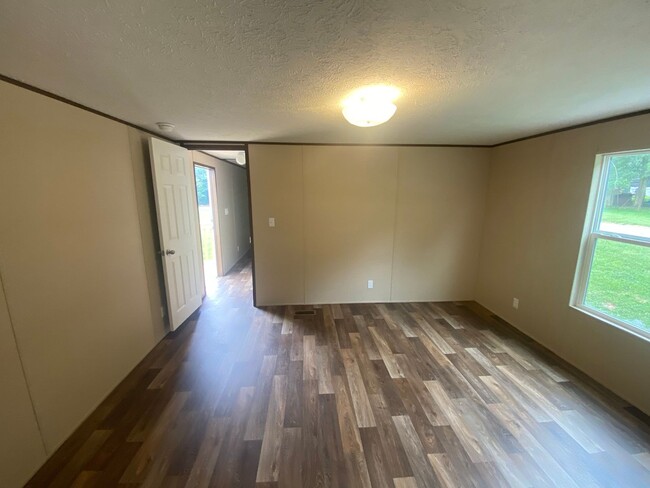 Building Photo - 2/2 in Cleveland County - New