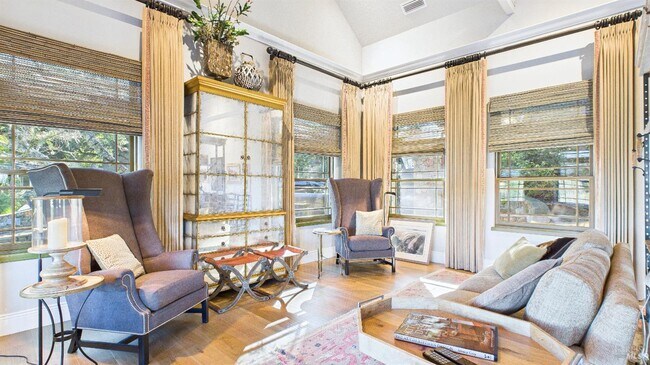 Building Photo - 3225 W Dry Creek Rd