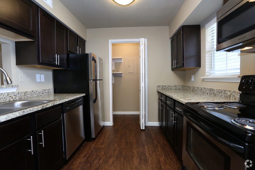 The Vanderbilt 13110 Kuykendahl Rd Houston TX 77090 Apartment Finder