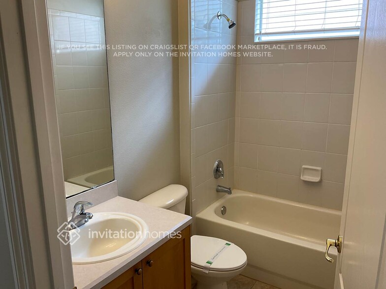 Building Photo - 12657 Lake Sawyer Dr