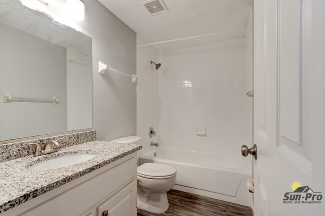 Building Photo - 480 Reed Canal Rd