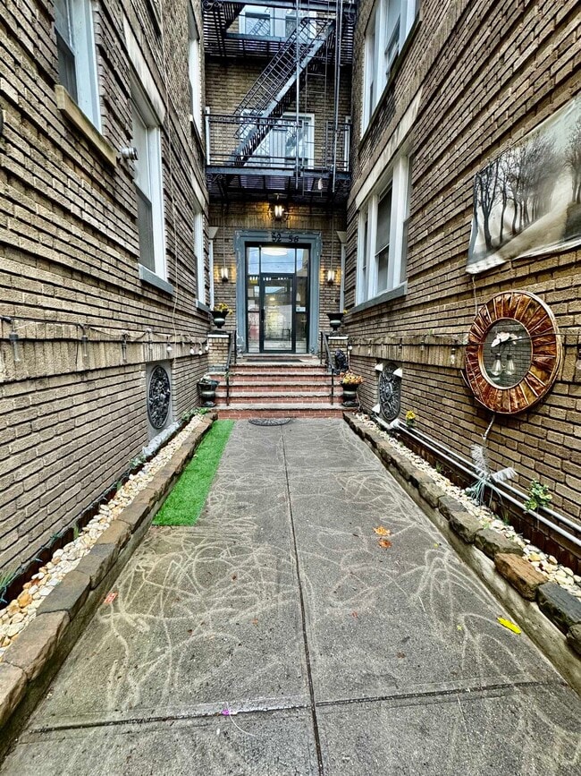 Building Photo - 52 Tonnele Ave