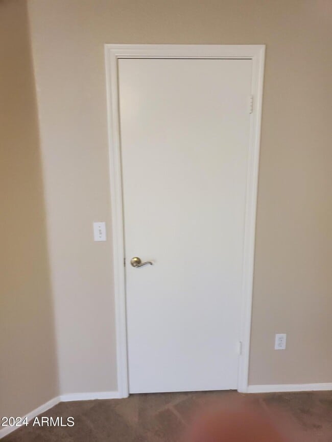 Building Photo - 10518 W Foothill Dr