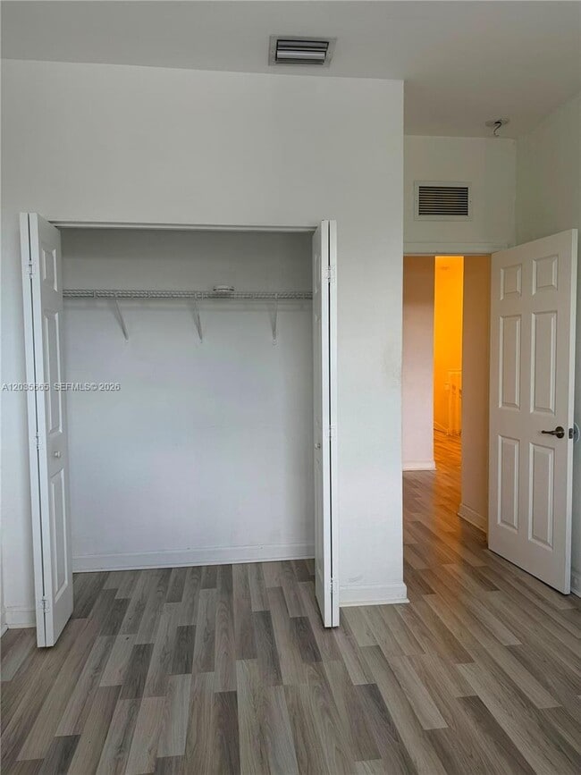 Building Photo - 3467 W 89th Terrace