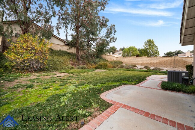 Building Photo - 23459 W Riversbridge Way