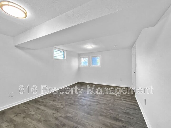 Building Photo - 16007 East 35th St S