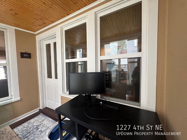 Building Photo - 1227 4th St NE
