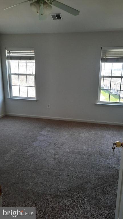 Building Photo - 7546 Stephen Dr