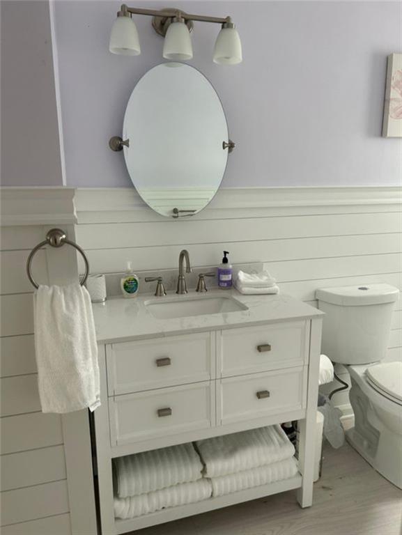 Building Photo - 110 Winsor Ave