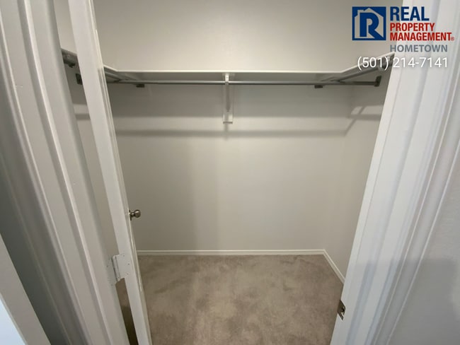 Building Photo - 10808 Mason Dr