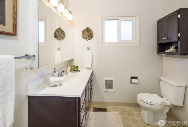 Building Photo - 2bd/.75ba Arlington Home