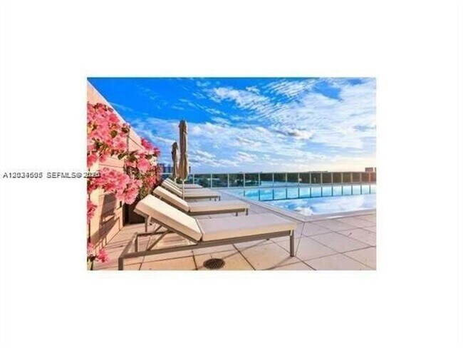 Building Photo - 400 Sunny Isles Blvd