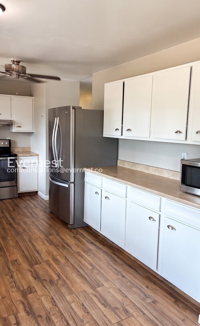 Building Photo - 1629 26th Ave Ct