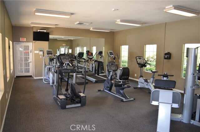 Building Photo - 6 Vía Contento