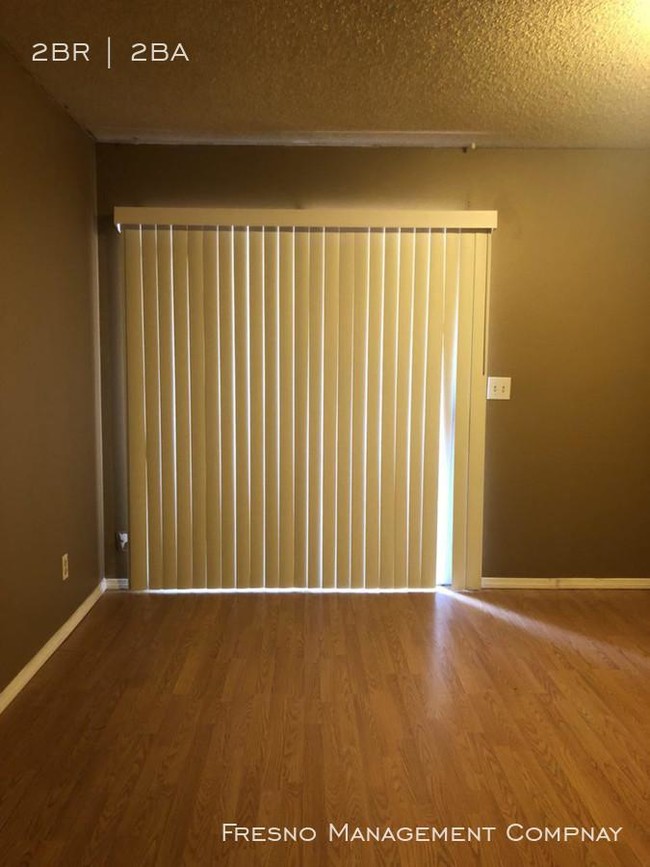 Building Photo - 2 bedroom in Fresno CA 93705