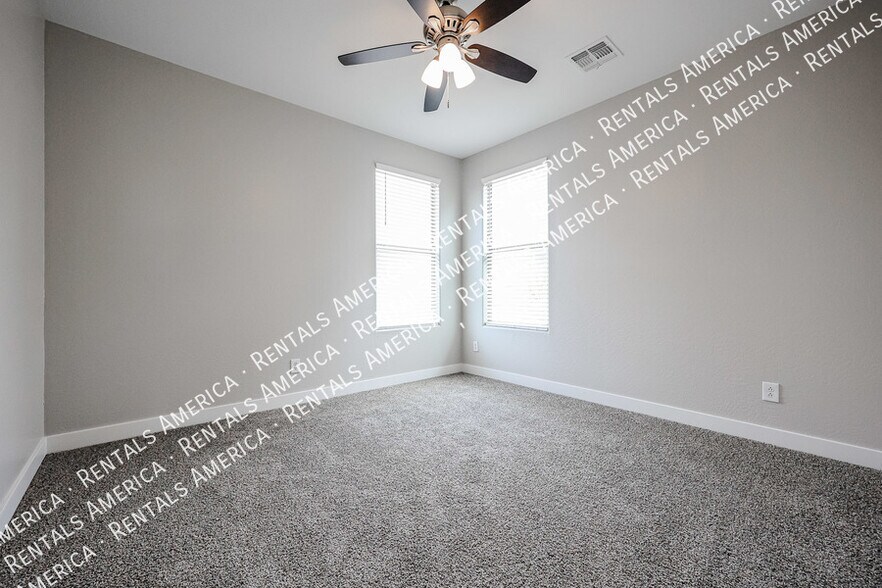Building Photo - 43232 Wallner Dr