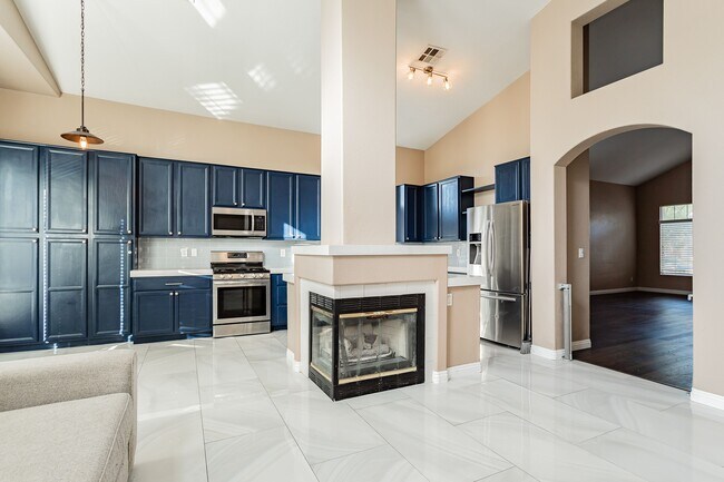 Great open space - 8600 Mirada del Sol Dr