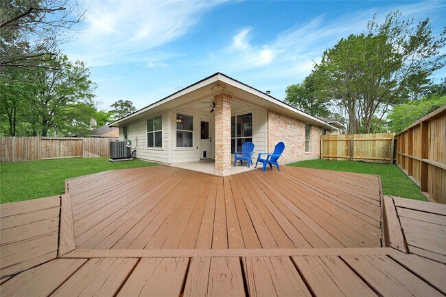 Building Photo - 12411 Brightwood Dr