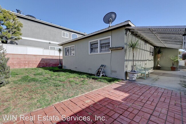 Building Photo - 3 br, 1.5 bath House - 1905 Curtis Ave