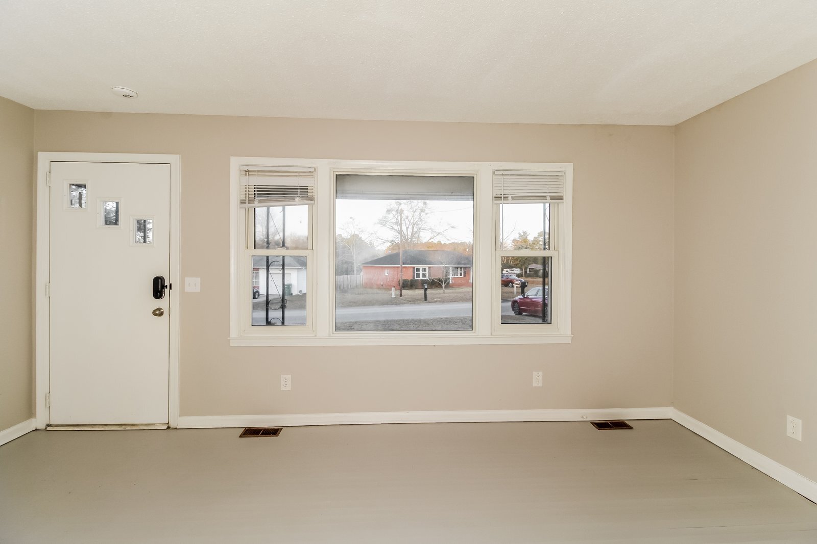 Building Photo - 2425 Hunt Club Rd