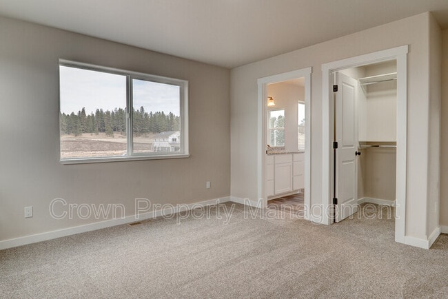 Building Photo - 517 Sparrow Rd