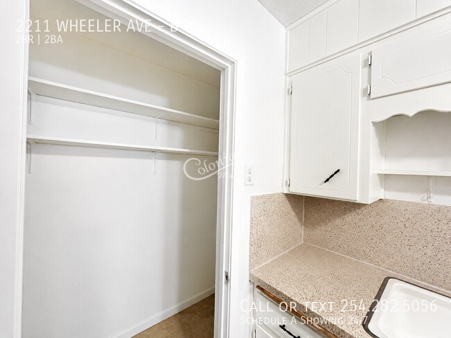 Building Photo - 2211 Wheeler Ave