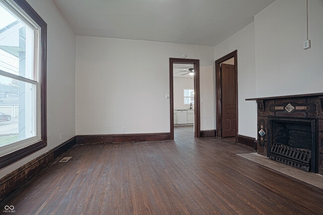 Building Photo - 217 S Meridian St